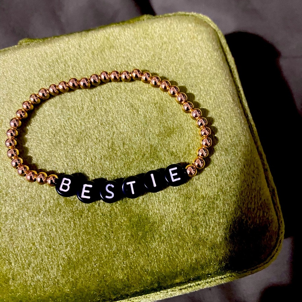 Super cute Bestie bracelet